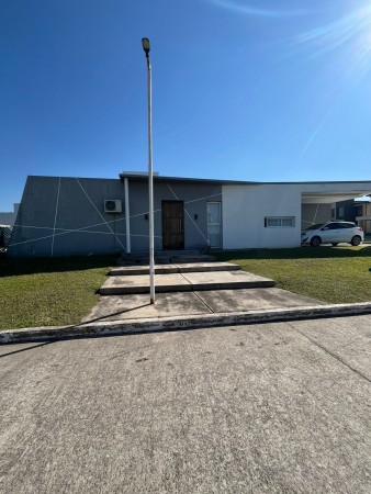 Casa de una planta en Barrio Cerrado Las Quintas 2 en Tafi Viejo