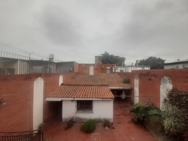 Casa apta crédito en Alberdi al 900
