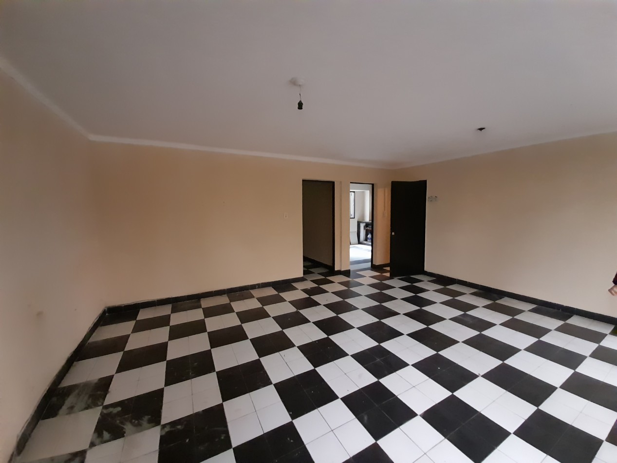 Departamento 2 dormitorios en Crisostomo Alvarez 2.223
