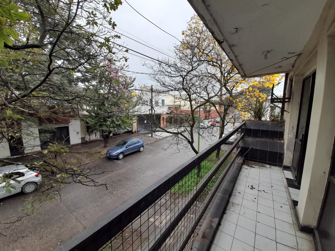 Departamento 2 dormitorios en Crisostomo Alvarez 2.223