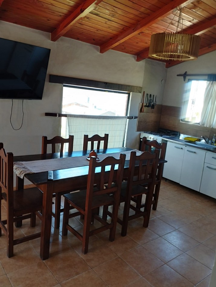 COMPLEJO DE CABAÑAS EN EL MOLLAR ZONA EL PORVENIR FUNCIONANDO