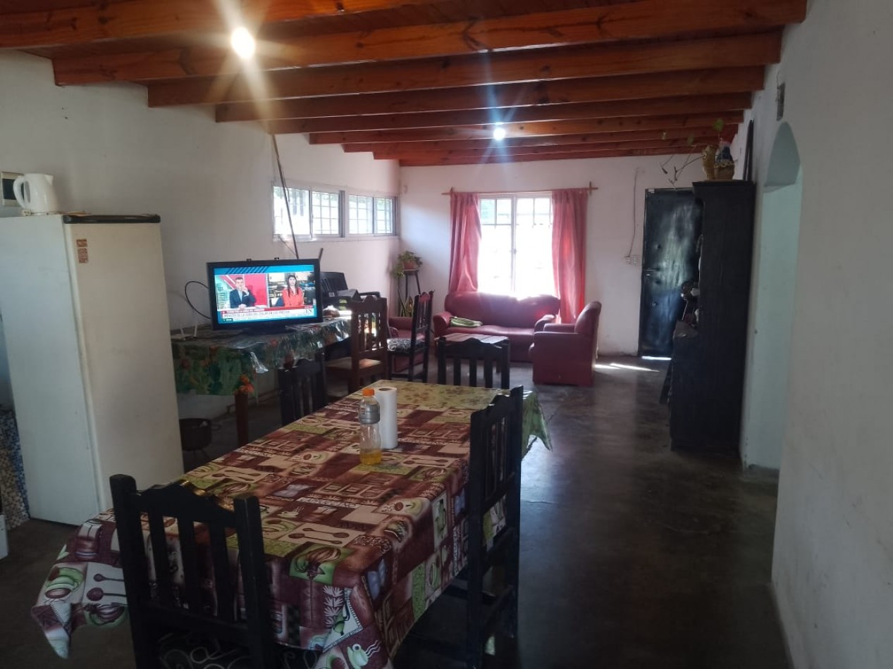 VENDO LINDA CASA EN EL CADILLAL CON PILETA LISTA PARA ESCRITURAR
