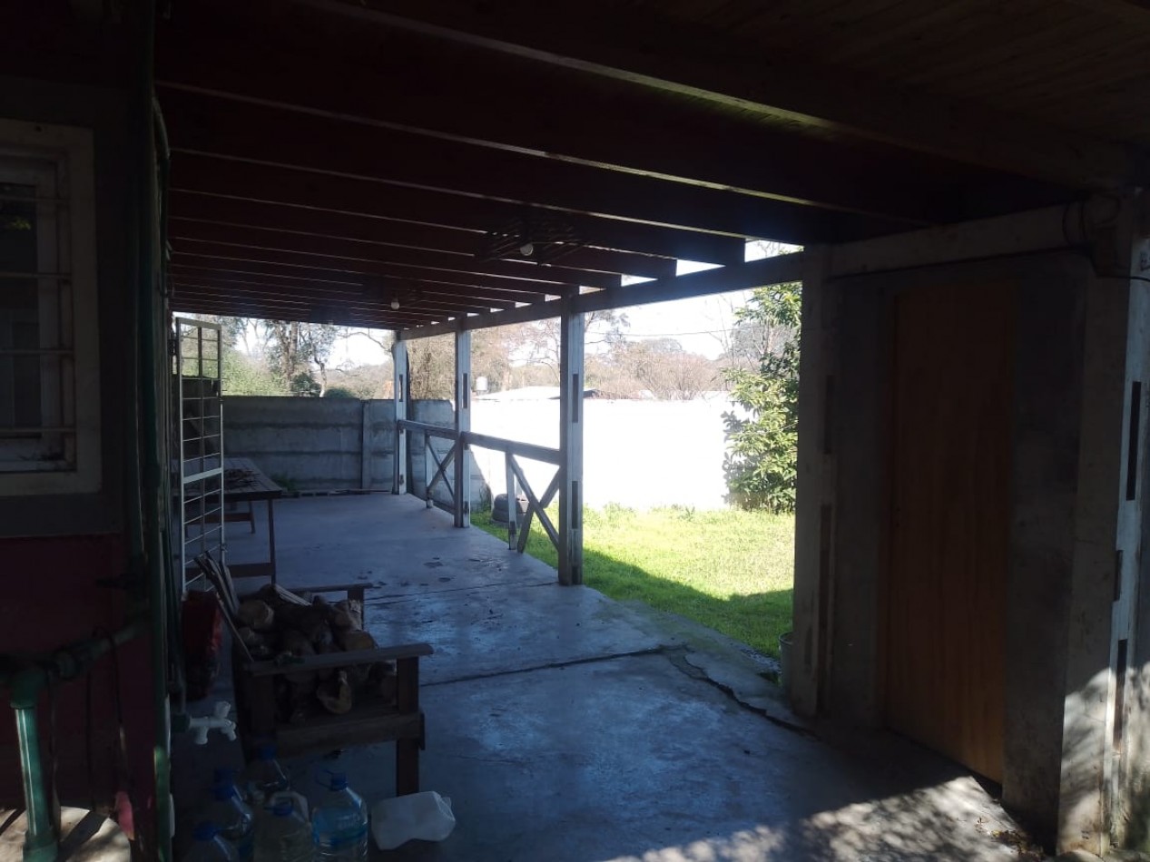 VENDO LINDA CASA EN EL CADILLAL CON PILETA LISTA PARA ESCRITURAR