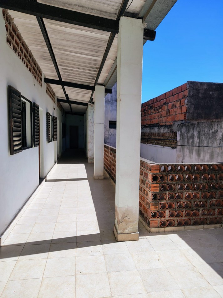 CASA A REMODELAR EN PASAJE ALMIRANTE BROWN 1.427