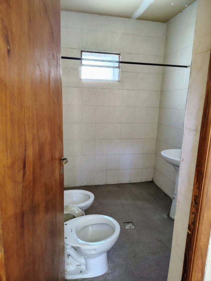 CASA A REMODELAR EN PASAJE ALMIRANTE BROWN 1.427