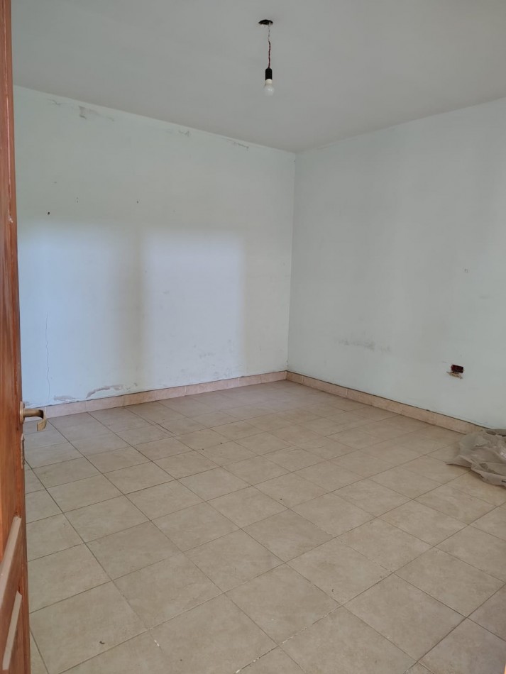 CASA A REMODELAR EN PASAJE ALMIRANTE BROWN 1.427