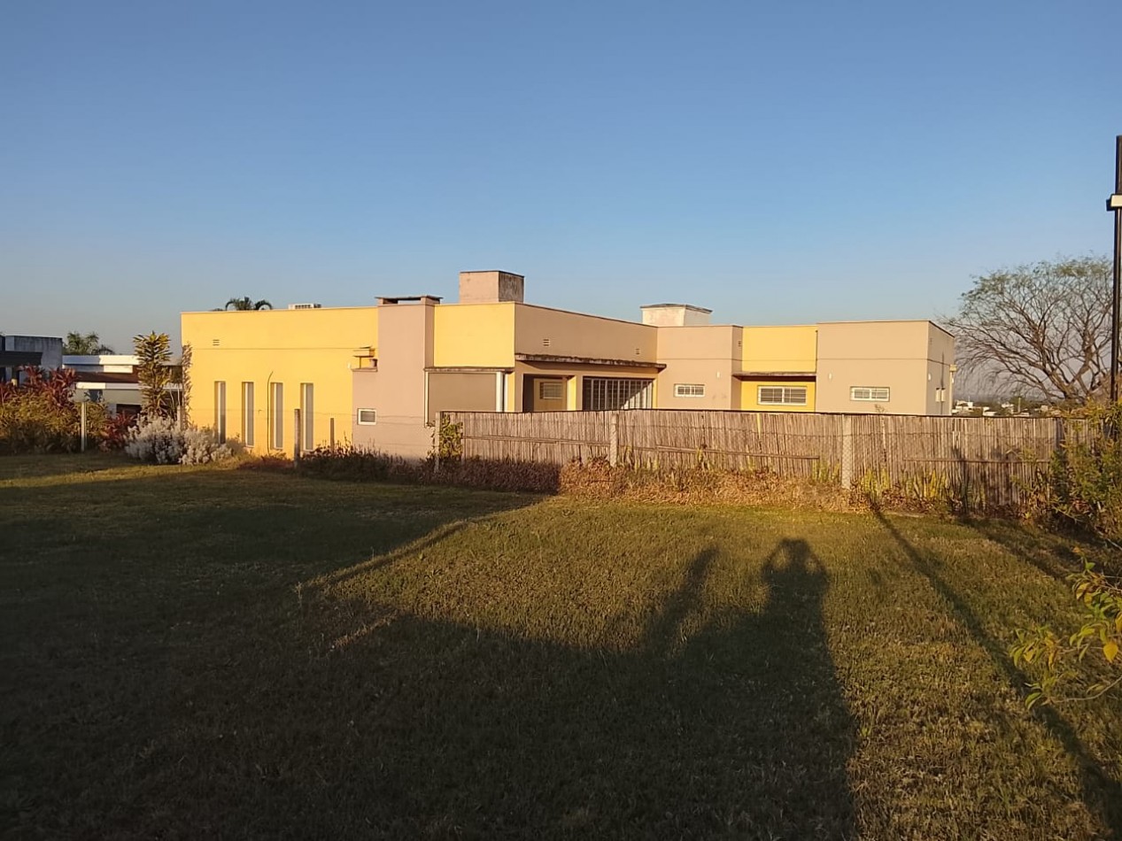 CASA DE 4D CON PILETA EN BARRIO CERRADO FINCAS DEL MANANTIAL EN LA RINCONADA, YERBA BUENA
