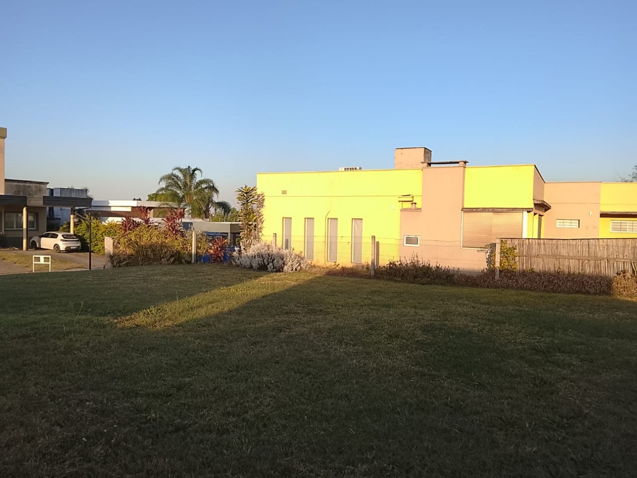 CASA DE 4D CON PILETA EN BARRIO CERRADO FINCAS DEL MANANTIAL EN LA RINCONADA, YERBA BUENA