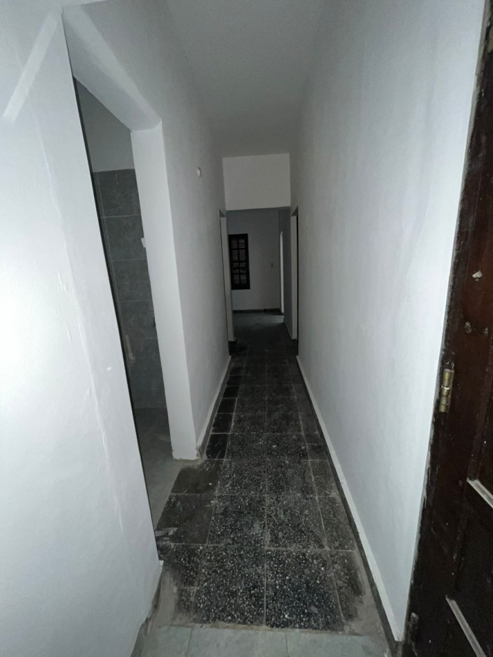 CASA EN VILLA MARIANO MORENO EN CALLE 7 581 ENTRE 14 Y 16 OPORTUNIDAD