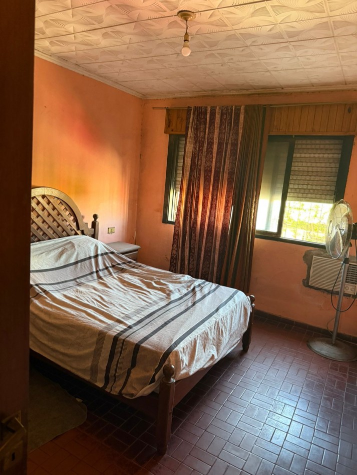 CASA DE DOS PLANTAS EN MARCOS PAZ AL 2200 APTA CREDITO 