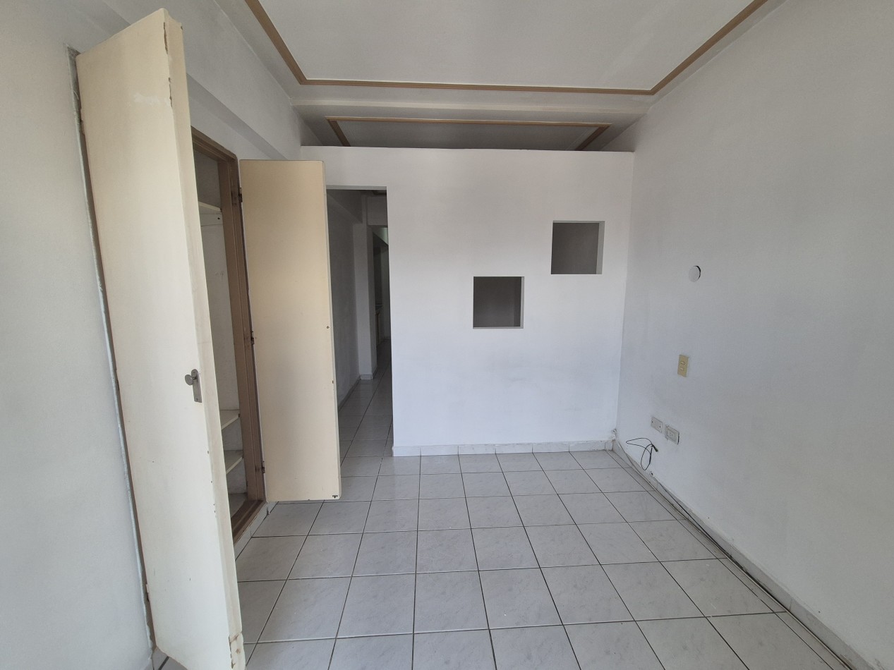 MONOAMBIENTE CON DIVISION GRAL PAZ 1000