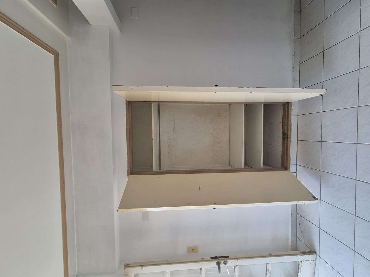 MONOAMBIENTE CON DIVISION GRAL PAZ 1000