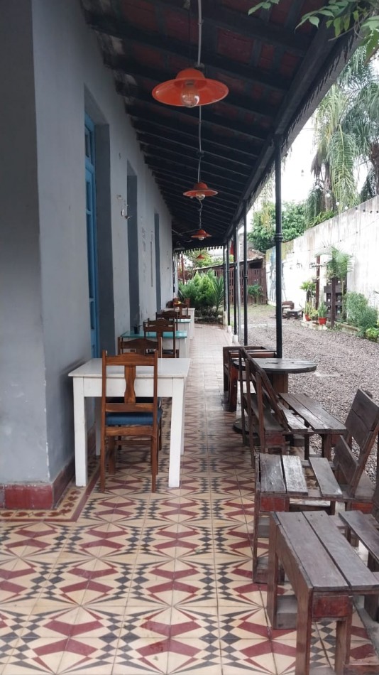 IMPORTANTE INMUEBLE COMERCIAL EN MONTEROS EN AVELLANEDA 35 