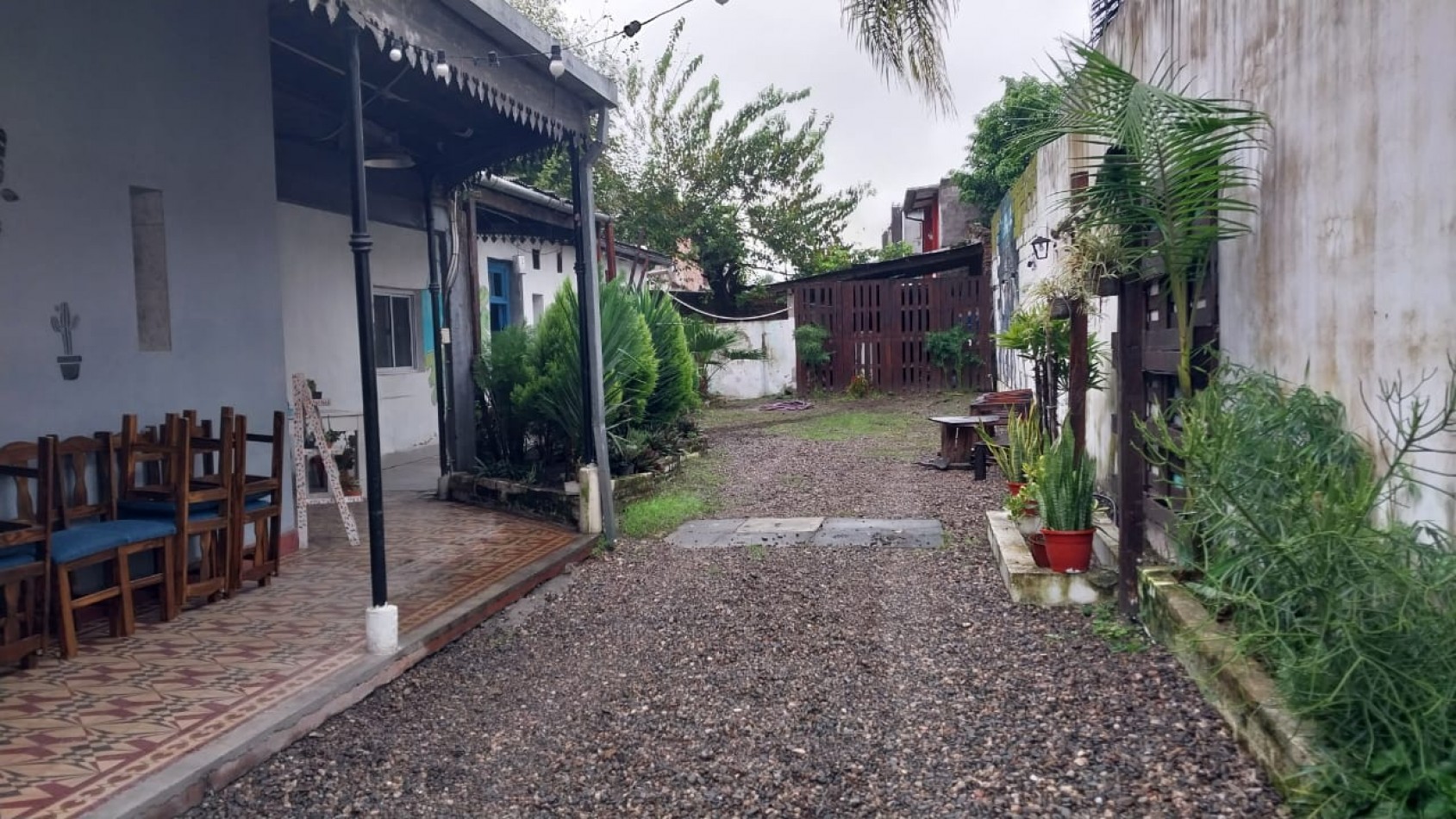 IMPORTANTE INMUEBLE COMERCIAL EN MONTEROS EN AVELLANEDA 35 