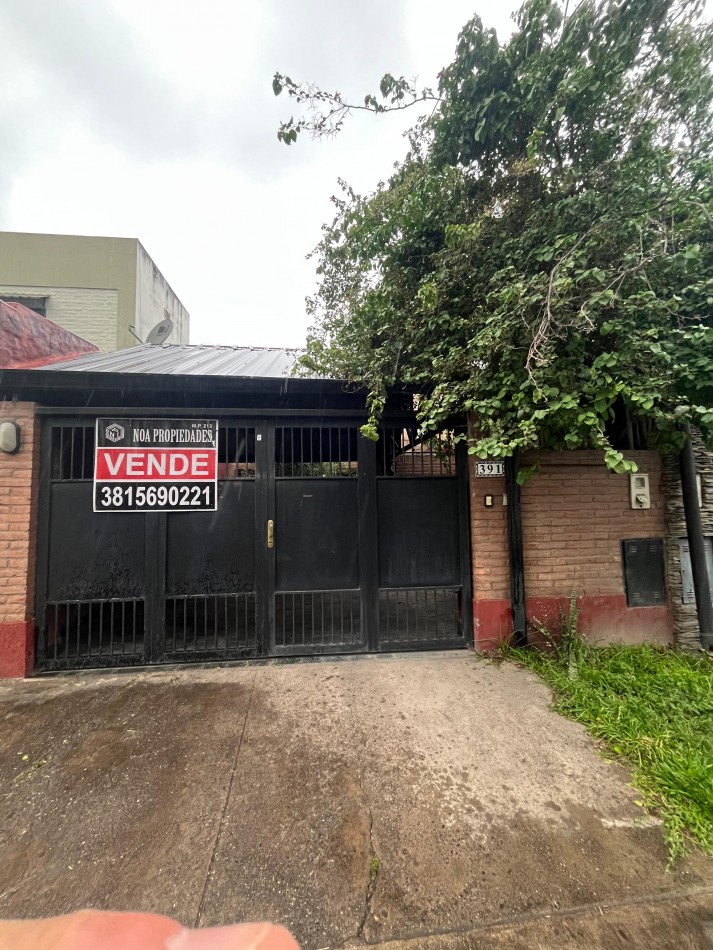 CASA APTO CREDITO EN GODOY CRUZ 391 TRES DORMITORIOS CON PILETA