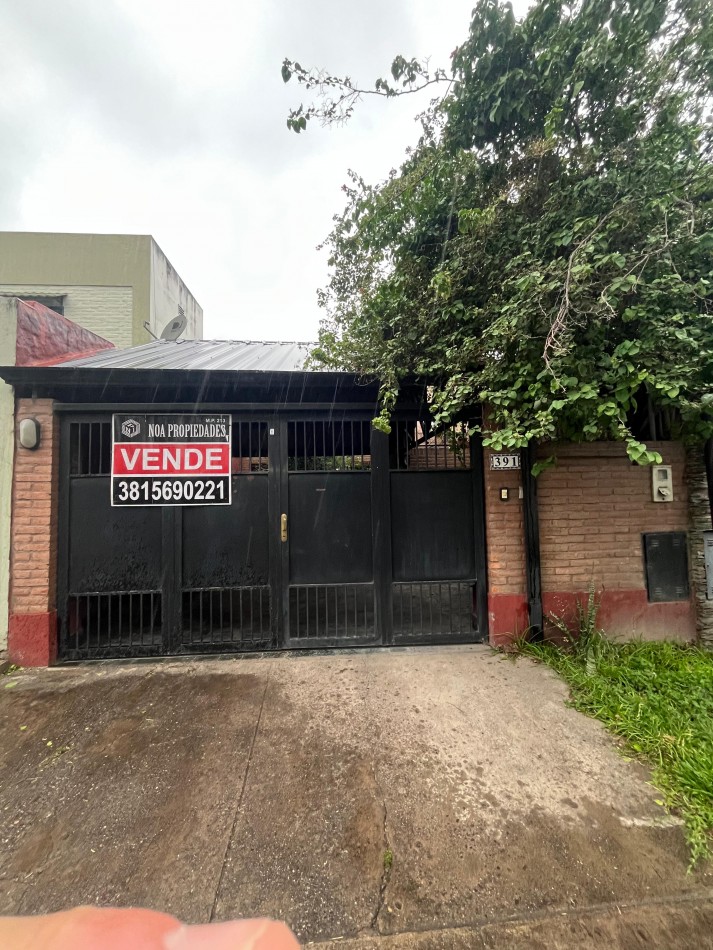 CASA APTO CREDITO EN GODOY CRUZ 391 TRES DORMITORIOS CON PILETA