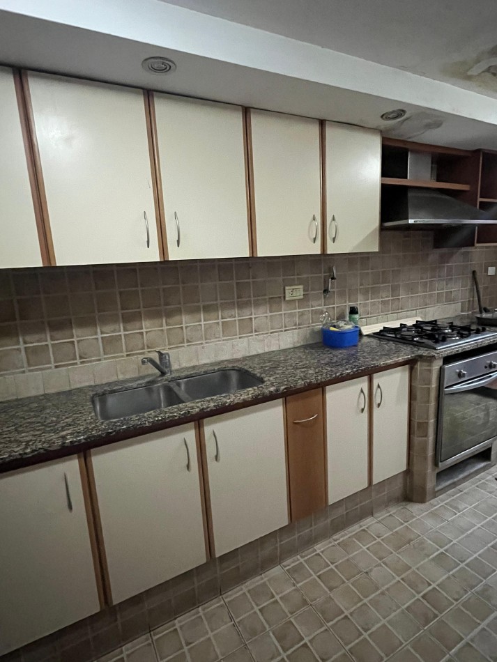 CASA APTO CREDITO EN GODOY CRUZ 391 TRES DORMITORIOS CON PILETA