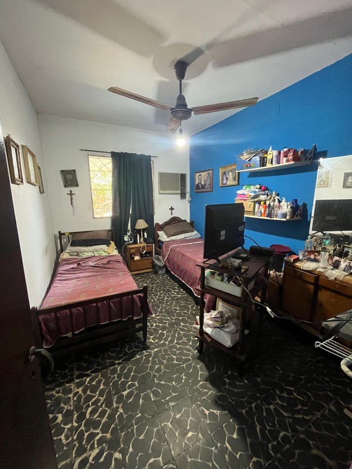 CASA EN PASAJE SAENZ PEÑA AL 3100 APTA CREDITO 