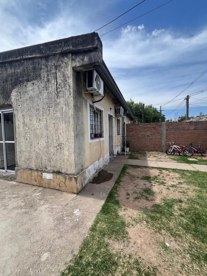 CASA EN VILLA MARIANO MORENO BARRIO SAN GABRIEL SOBRE CALLE 4 2 DORMITORIOS