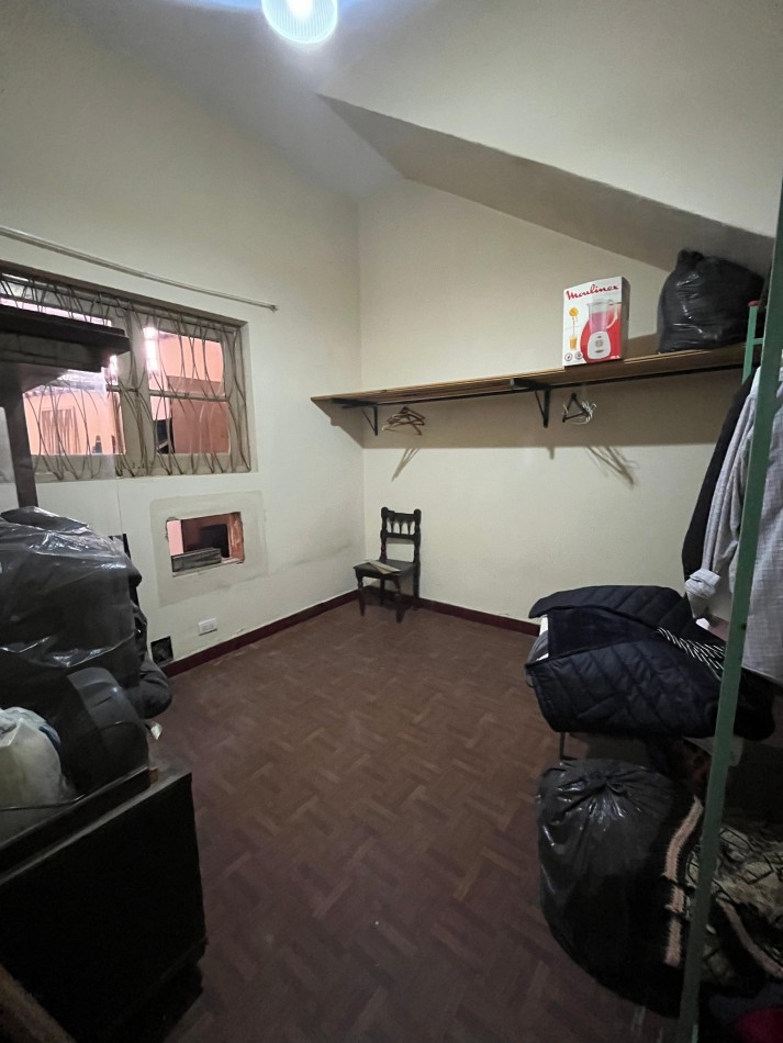 CASA VIVIENDA O COMERCIAL EN CORDOBA 1366 ENTRE AVENIDA MITRE Y SUIPACHA
