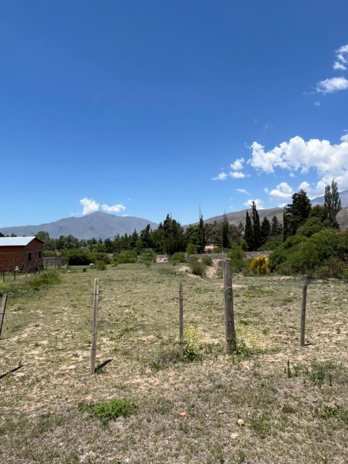 CASA EN LOS CUARTOS TAFI DEL VALLE CON AMPLIO TERRENO