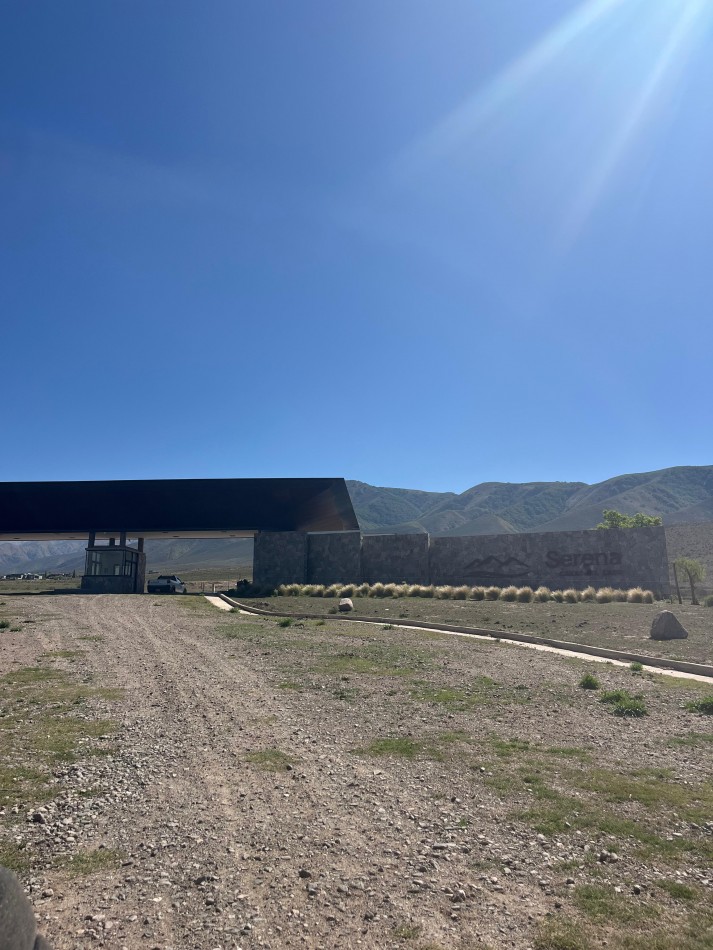 LOTES EN LOTEO SERENA CASAS DEL LAGO FRENTE AL LAGO EN TAFI DEL VALLE