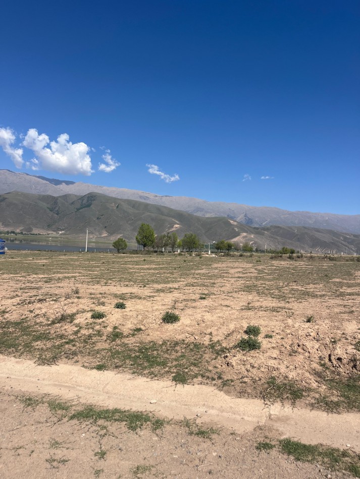LOTES EN LOTEO SERENA CASAS DEL LAGO FRENTE AL LAGO EN TAFI DEL VALLE