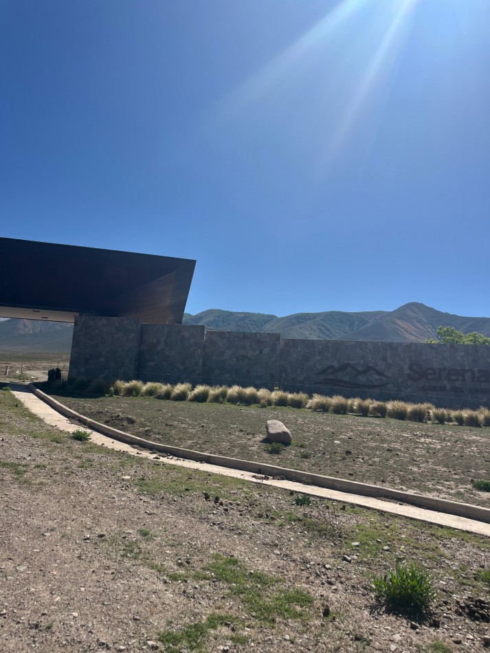 LOTES EN LOTEO SERENA CASAS DEL LAGO FRENTE AL LAGO EN TAFI DEL VALLE