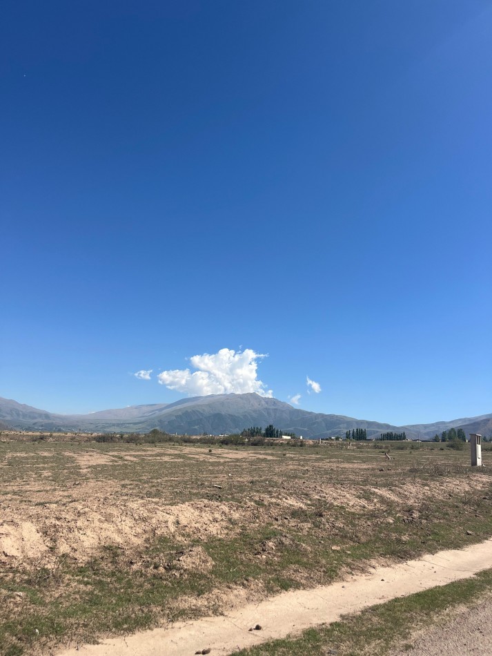 LOTES EN LOTEO SERENA CASAS DEL LAGO FRENTE AL LAGO EN TAFI DEL VALLE