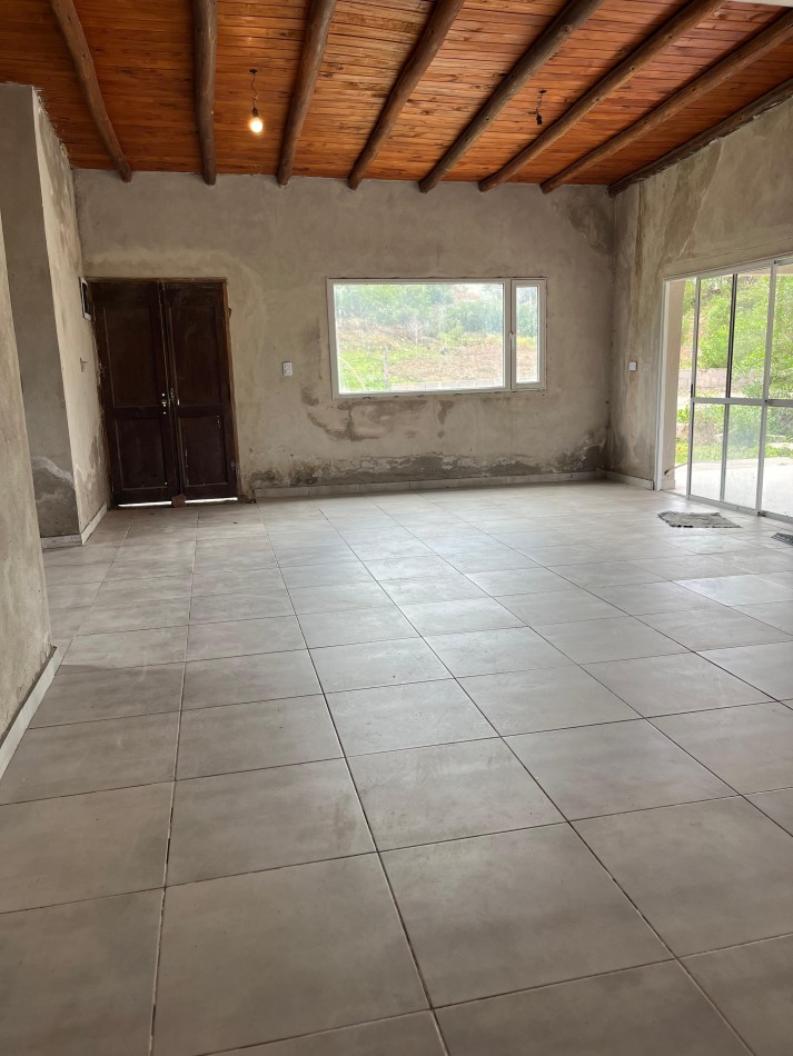 CASA DE TRES DORMITORIOS EN LA OVEJERIA TAFI DEL VALLE A TERMINAR DETALLES