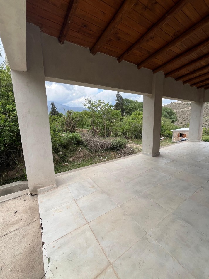 CASA DE TRES DORMITORIOS EN LA OVEJERIA TAFI DEL VALLE A TERMINAR DETALLES