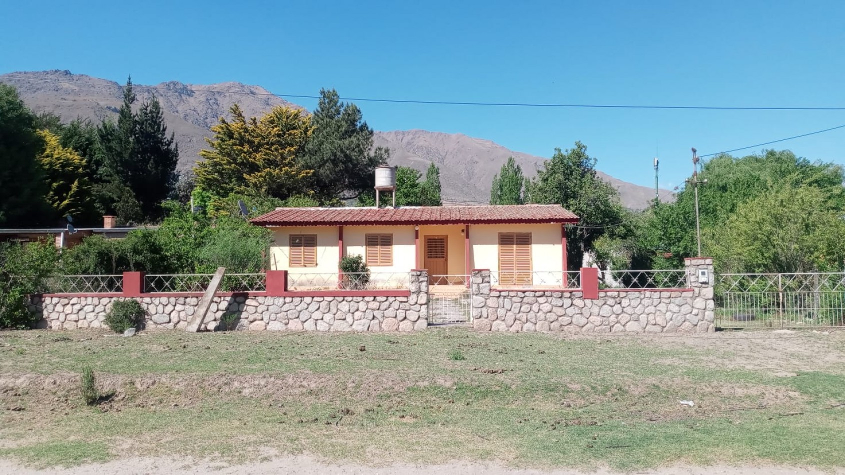 CASA AMOBLADA EN EL MOLLAR CON ESCRITURA ZONA EL LAGO
