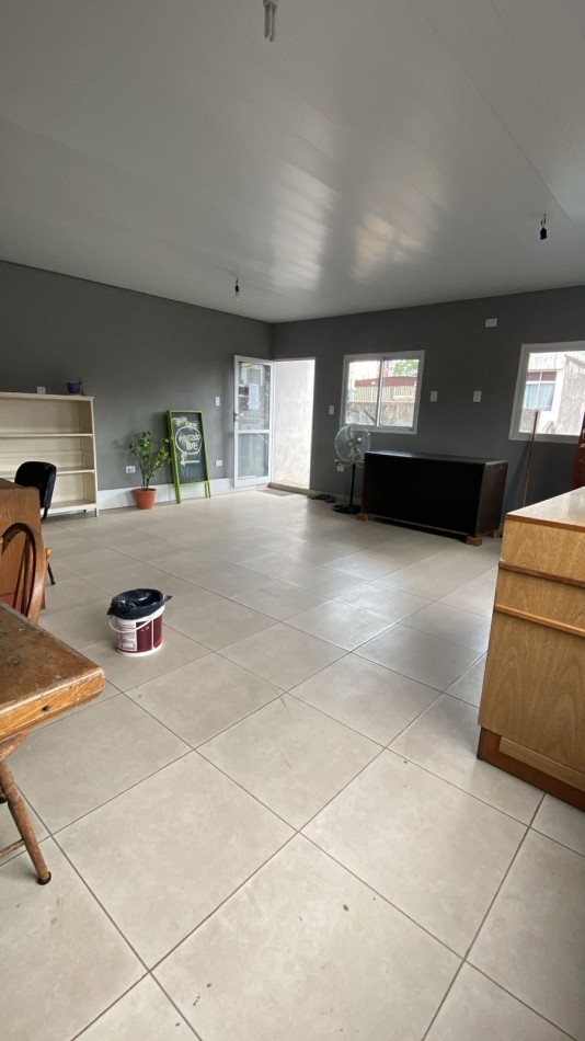 OFICINA EN CASAL 24 DE SETIEMBRE AL 1300 AL LADO DE FORTUNATO FORTINO