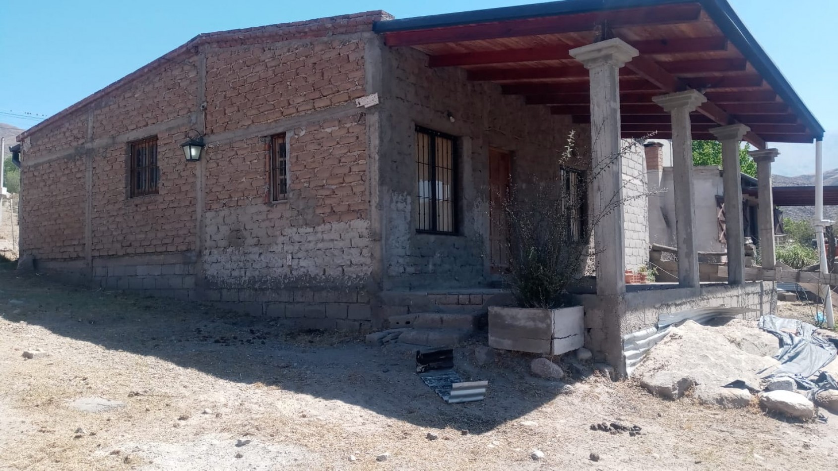 CASA EN EL MOLLAR EN BARRIO EL PORVENIR 