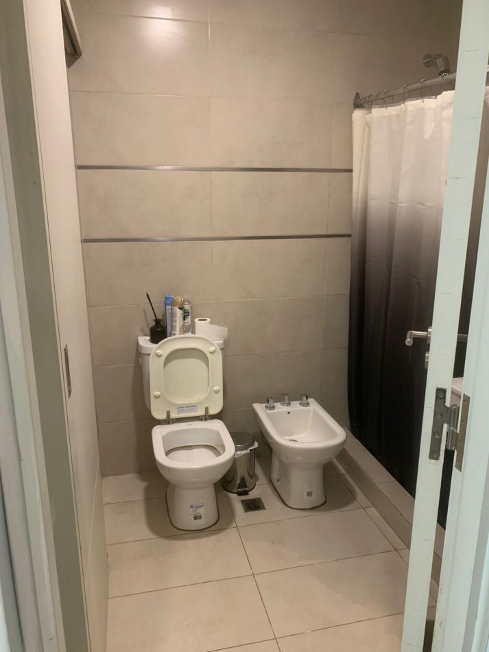 DEPARTAMENTO MONO AMBIENTE AMPLIO CON PATIO Y COCHERA ZONA PARQUE GUILLERMINA APTO CREDITO