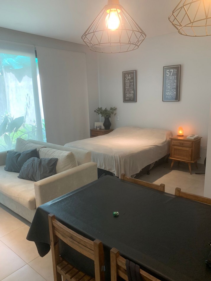 DEPARTAMENTO MONO AMBIENTE AMPLIO CON PATIO Y COCHERA ZONA PARQUE GUILLERMINA APTO CREDITO