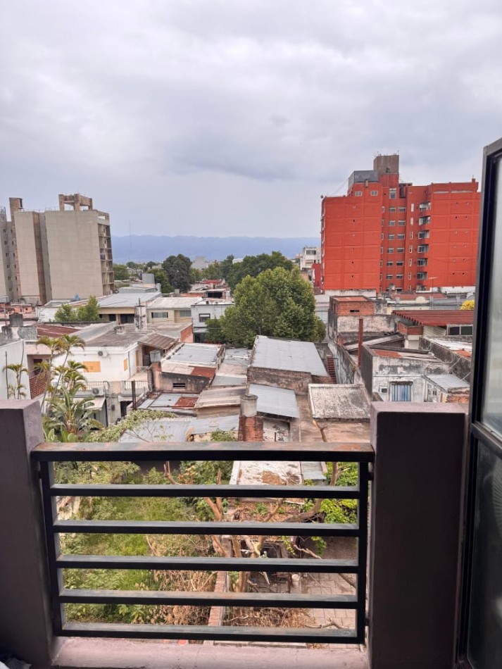 MONOAMBIENTE A METROS AVENIDA SARMIENTO AL 1.200 APTO MASCOTA