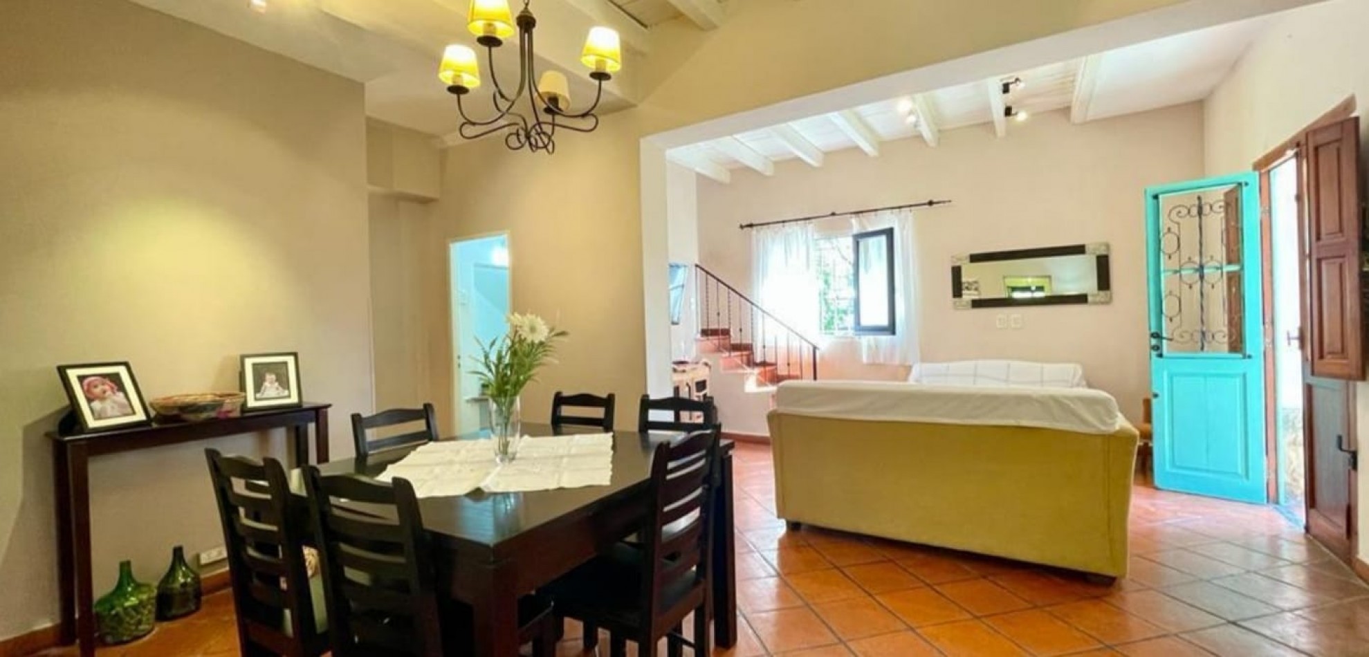 IMPORTANTE CASA EN EL CORTE SOBRE LA RUTA A METROS DE LA ROTONDA