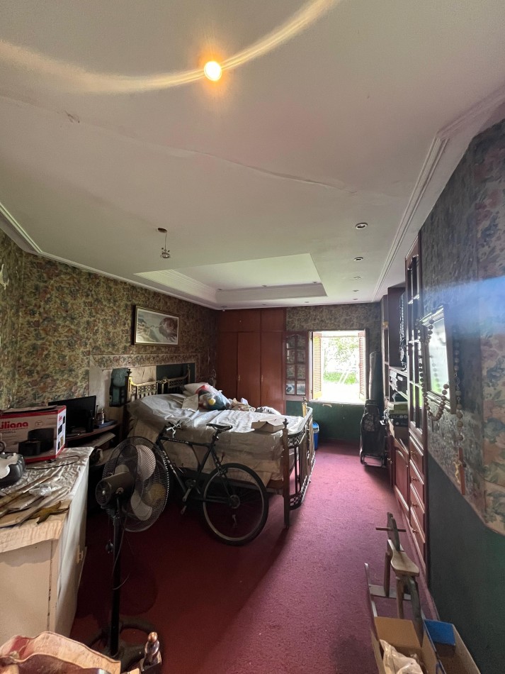 IMPORTANTE CASA DE CUATRO DORMITORIOS CON PILETA EN MENDOZA AL 3500 APTA CREDITO