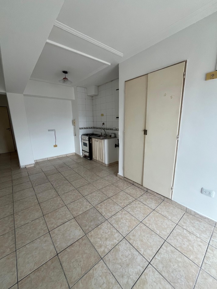 MONOAMBIENTE CON BALCON EN CONGRESO 851