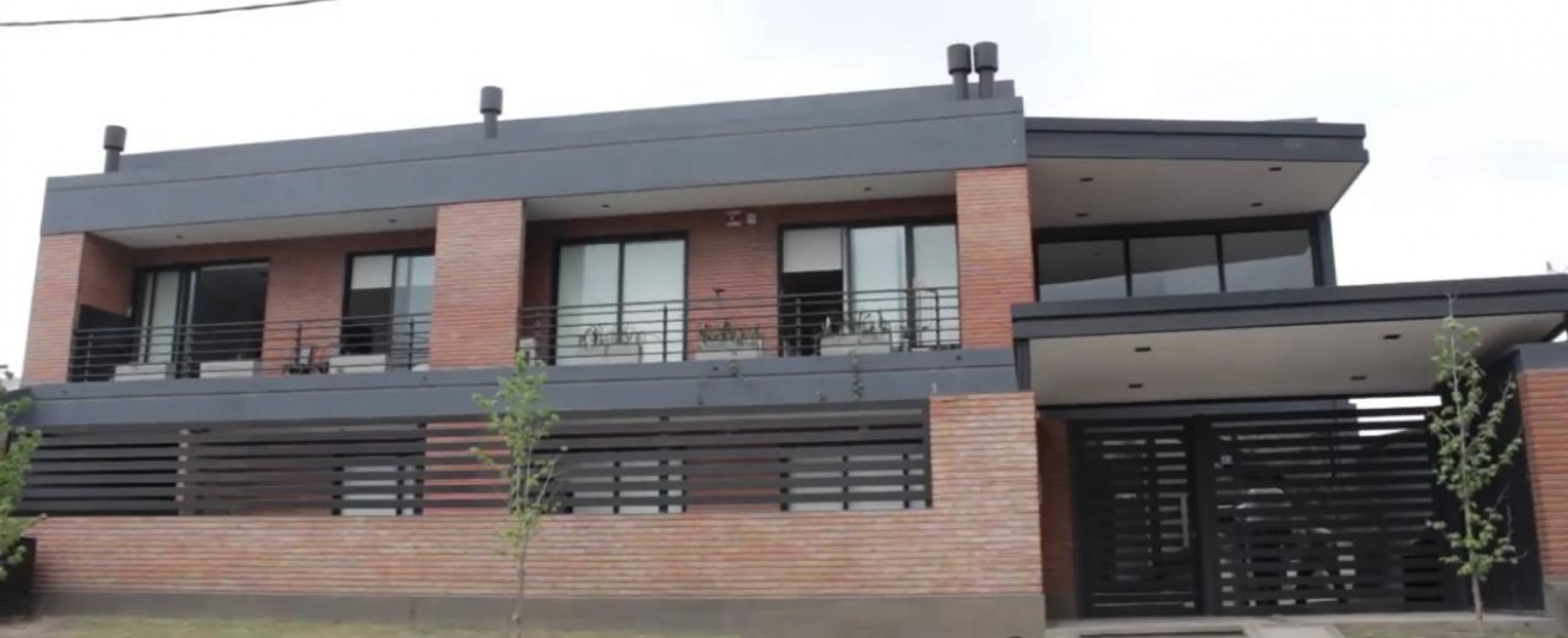 DEPARTAMENTO MONO AMBIENTE CON COCHERA ZONA PARQUE GUILLERMINA