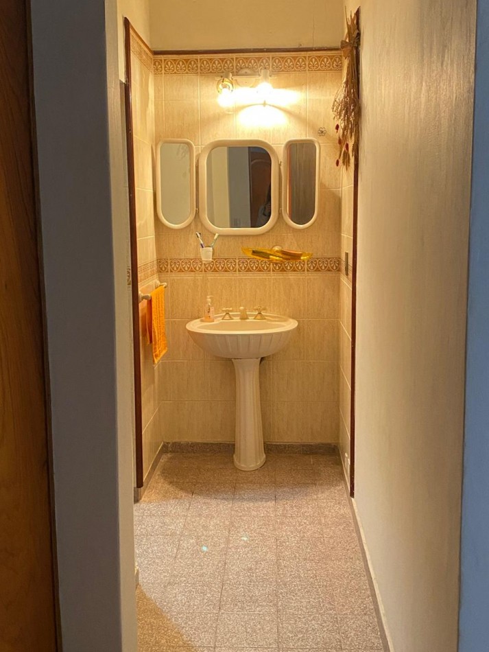 IMPORTANTE CHALET RESIDENCIAL EN LAS TERMAS DE RIO HONDO