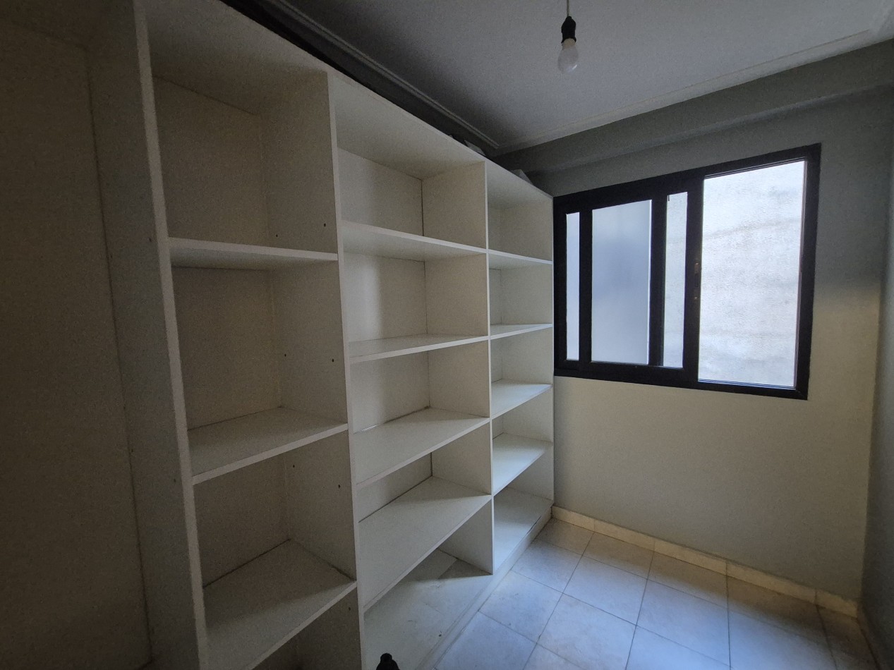 DEPARTAMENTO DE TRES DORMITORIOS CON DEPENDENCIA APTO CREDITO Y COCHERA EN SAN LORENZO AL 700