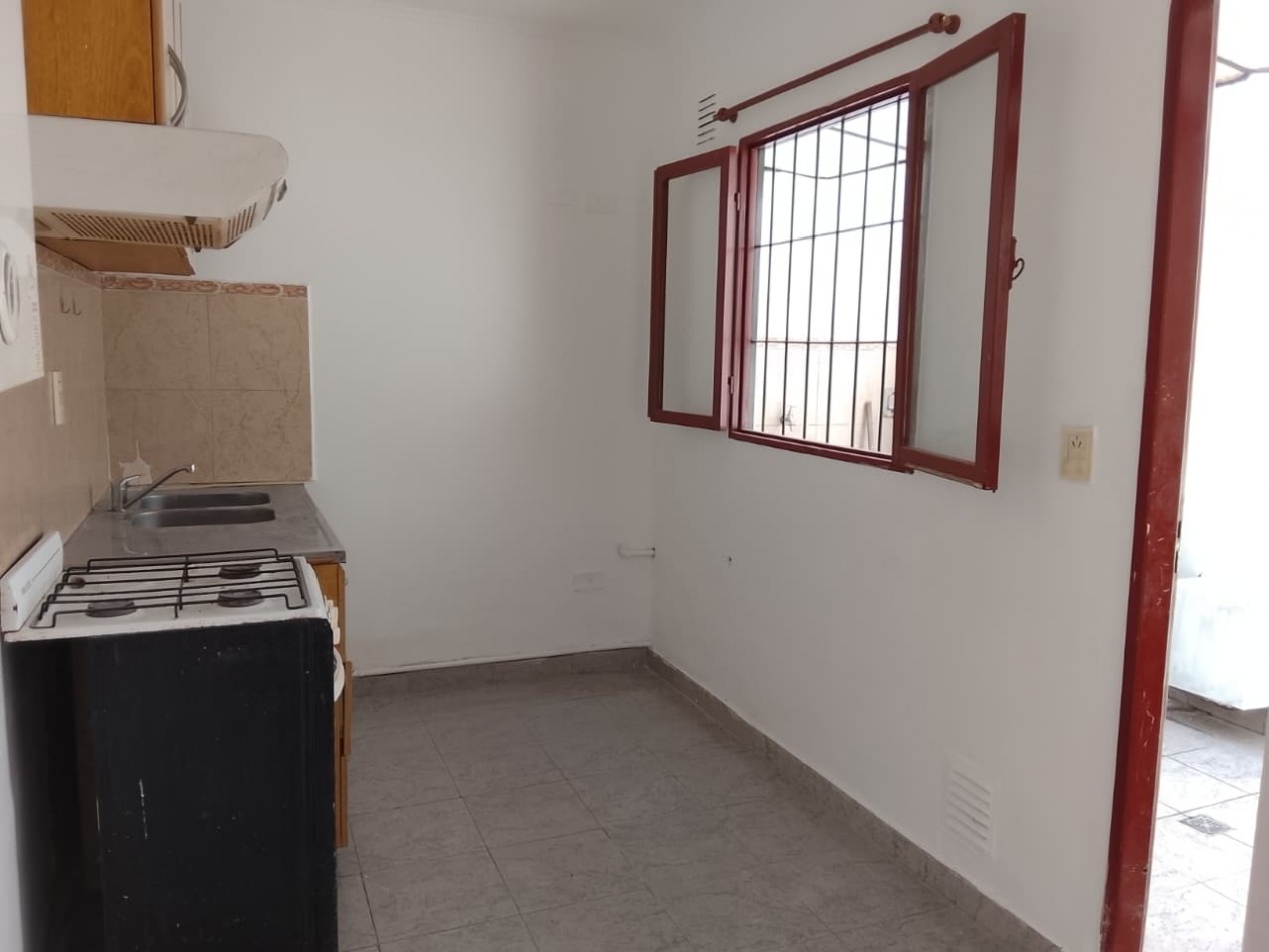 DEPARTAMENTO DE UN DORMITORIO EN PLANTA BAJA EN SAN MIGUEL AL 800