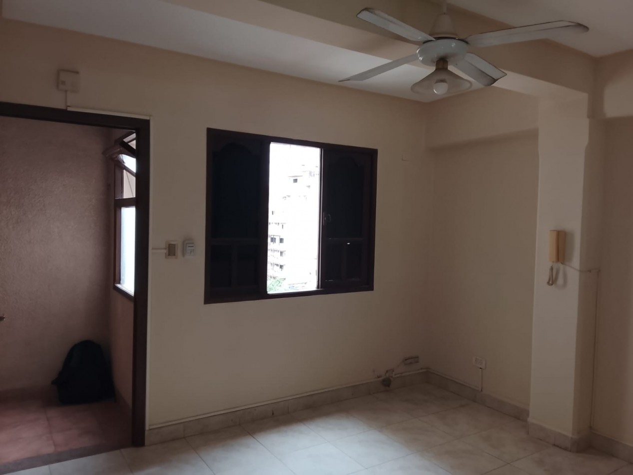 DEPARTAMENTO DE DOS DORMITORIOS EN SAN MARTIN AL 900 APTO COMERCIAL O VIVIENDA