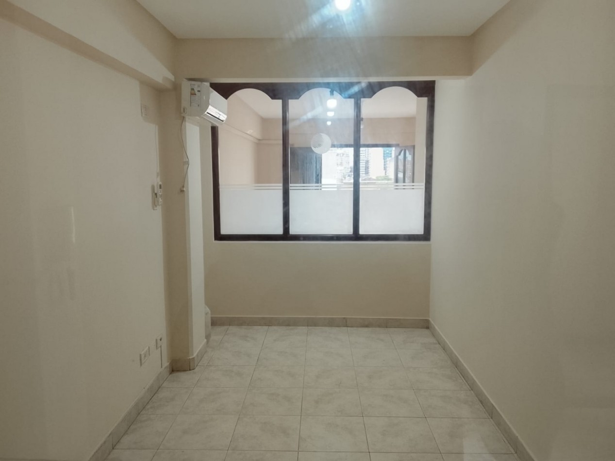 DEPARTAMENTO DE DOS DORMITORIOS EN SAN MARTIN AL 900 APTO COMERCIAL O VIVIENDA