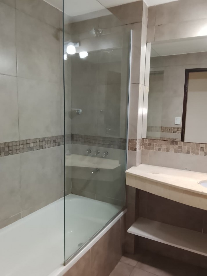 DEPARTAMENTO DE DOS DORMITORIOS AMOBLADO FRENTE A PLAZA ALBERDI CON AMENITIES