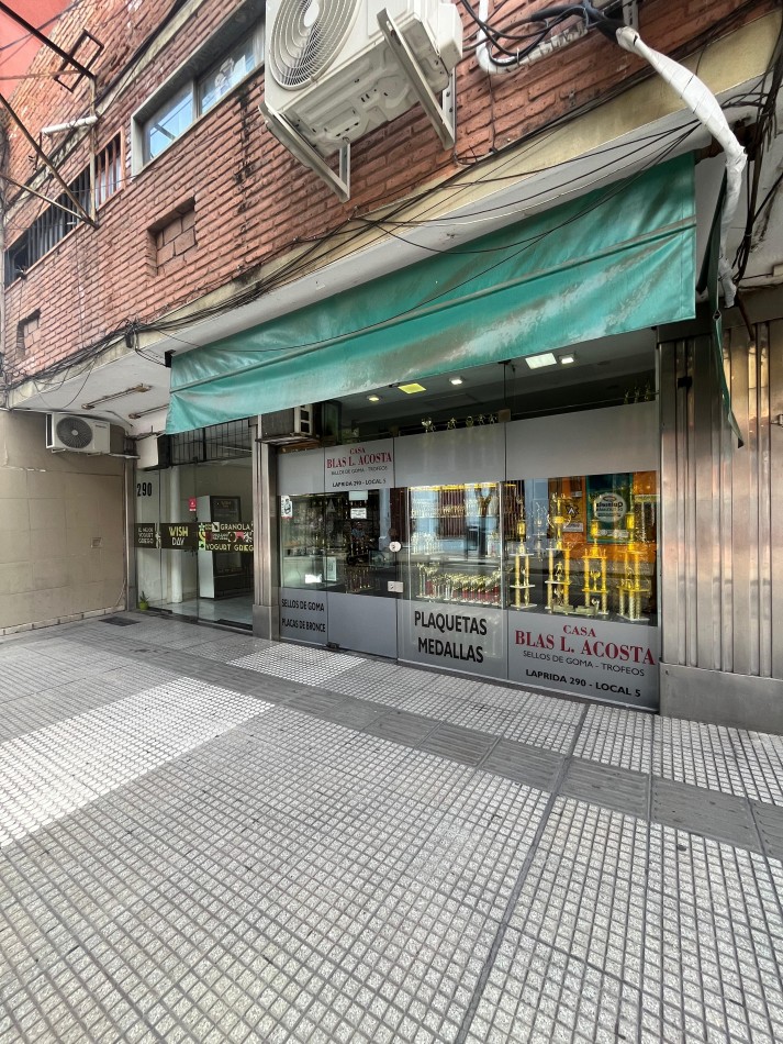 LOCAL COMERCIAL EN LAPRIDA 290 CASI ESQUINA CORDOBA CON RENTA Y ESCRITURA 