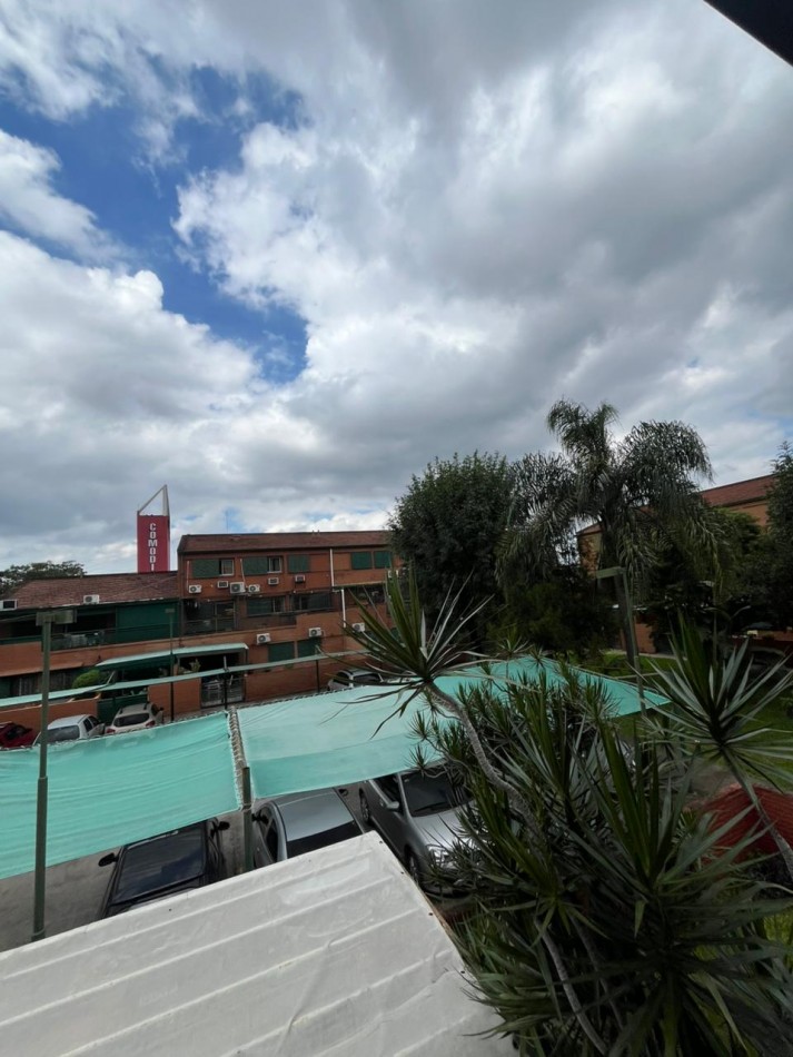 DEPARTAMENTO DE DOS DORMITORIOS CON COCHERA EN COMPLEJO GARCIA HAMILTON EN AVENIDA BELGRANO AL 3.300