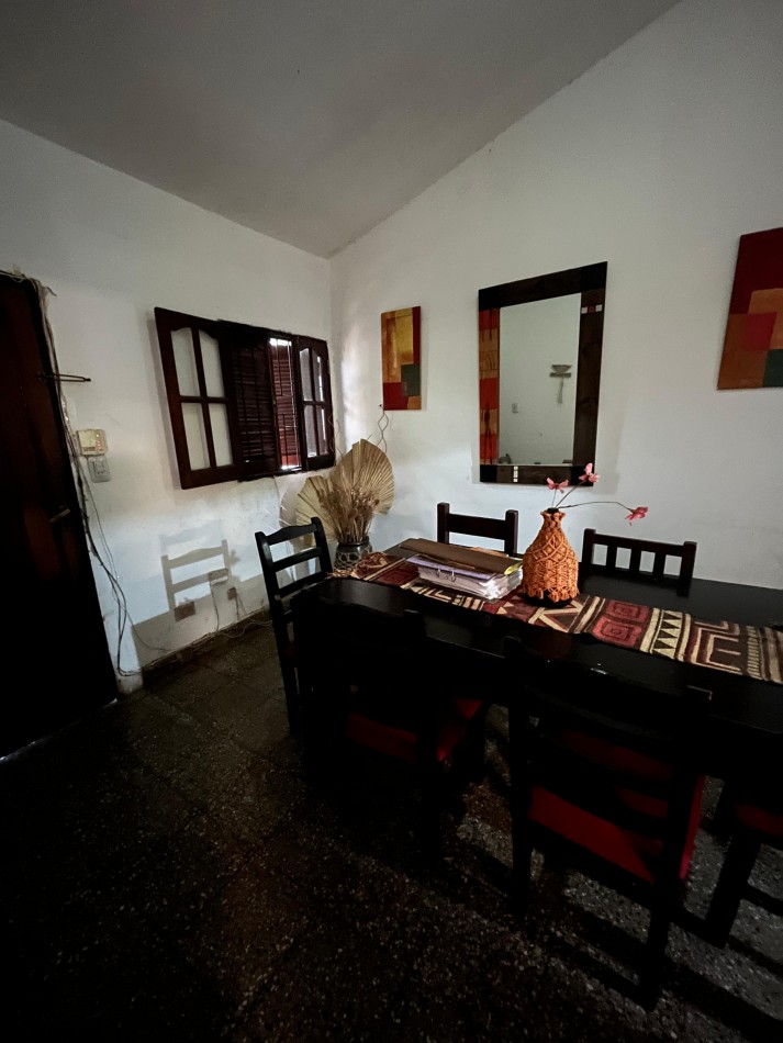 CASA EN BARRIO KENEDY APTA CREDITO CON PILETA Y QUINCHO